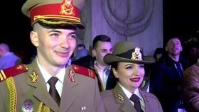 VIDEO Primii bebeluși din 2025. Părinții au fost în culmea fercirii